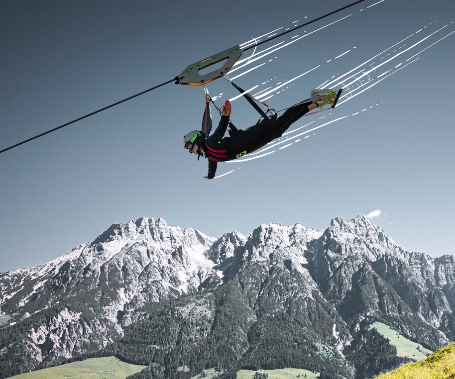 Lilliput Lane　\"Flying through the \" Lilliput Lane 